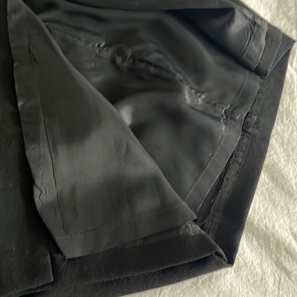 I tags Black Ellen Tracy fitted Skirt with back kick pleat size 8 see discript - Picture 10 of 11